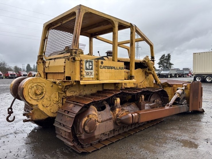 caterpillar-d7-image-5