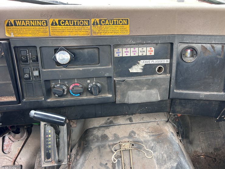 1992-international-4900-image-36