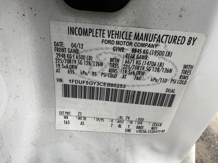 2012-ford-f550-image-10