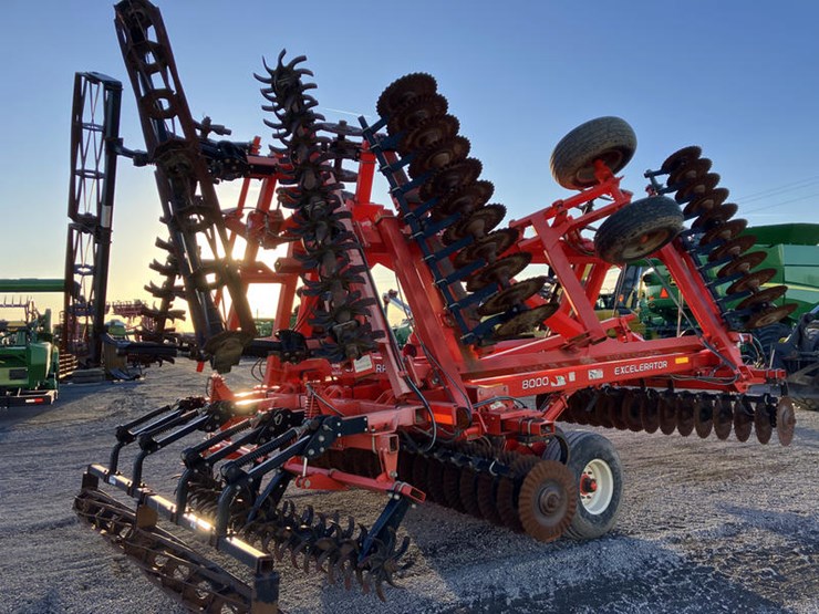 2013-kuhn-krause-8000-25-image-13