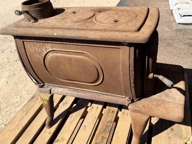2slb--vintage-wood-burning-stove-image-6