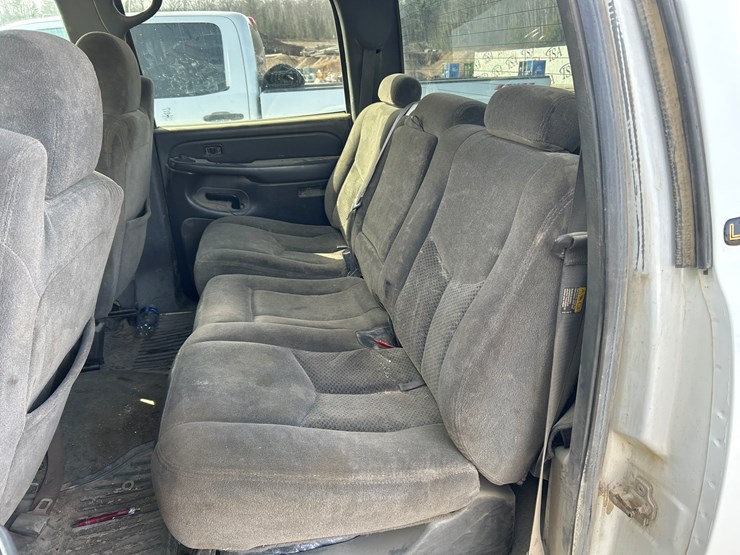 2006-chevrolet-2500-image-43