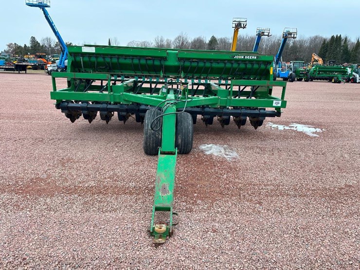 john-deere-750-image-2