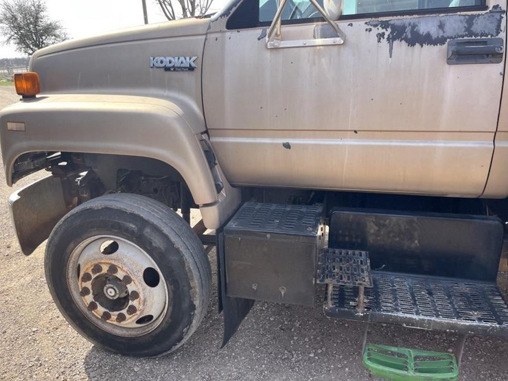 l2---1996-chevy-kodiak-image-7