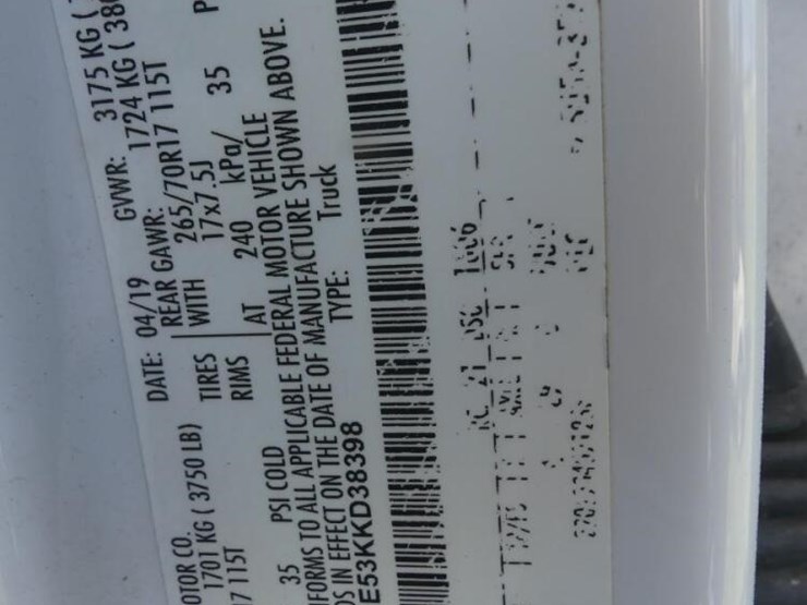 2019-ford-f150-image-11