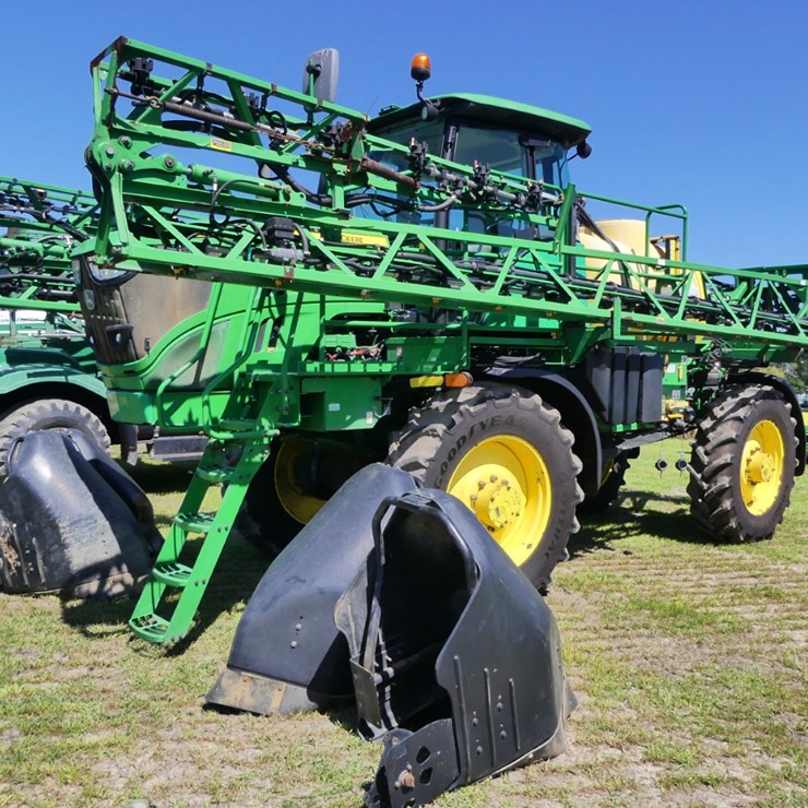 JOHN DEERE R4023