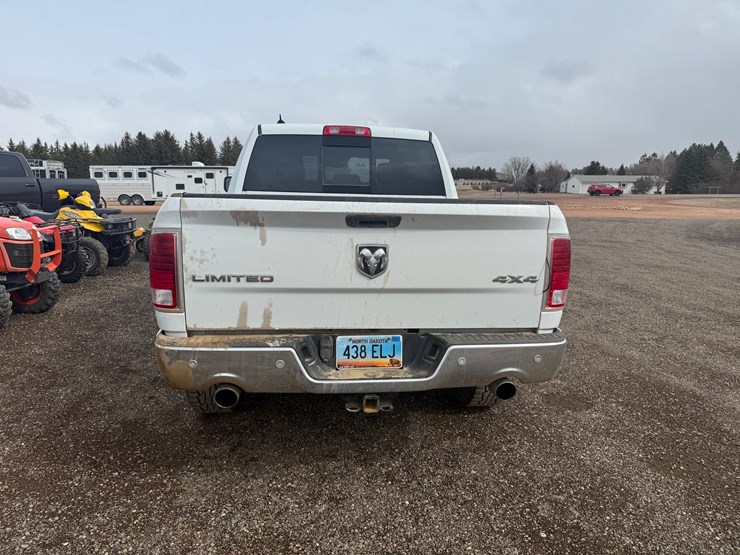 2015-dodge-1500-image-5