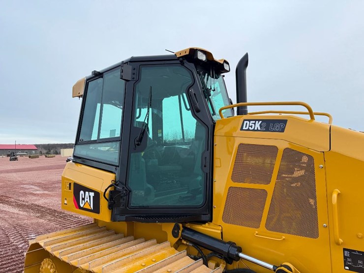 caterpillar-d5k2-lgp-image-22
