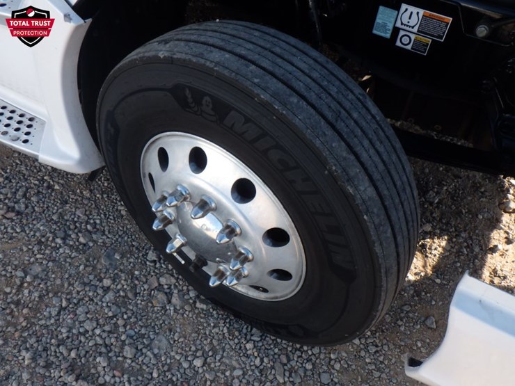 2021-kenworth-t680-image-22