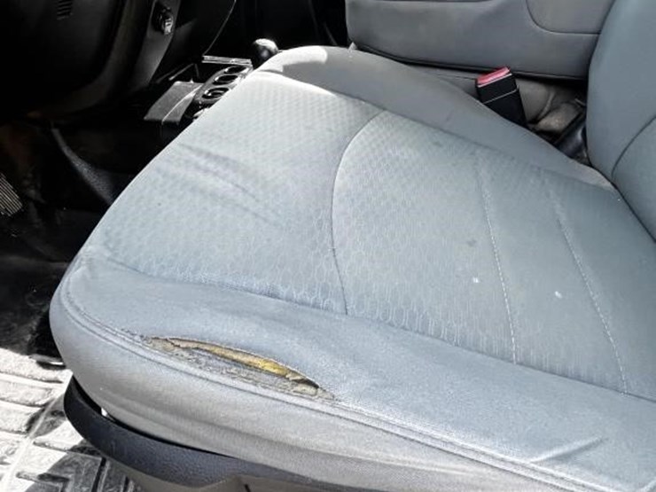 2014-dodge-ram-5500-image-21