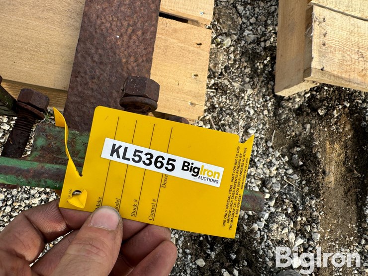 john-deere-double-stack-pad-weight-&-starter-rails-image-5