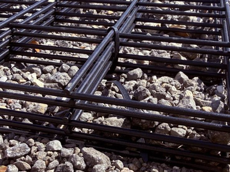 #20-•-(5)-panels-wire-mesh-approx:-3.3'-x-6.6'-image-3