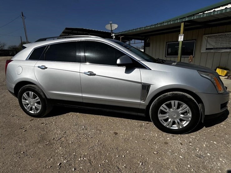 2013-cadillac-srx-image-5