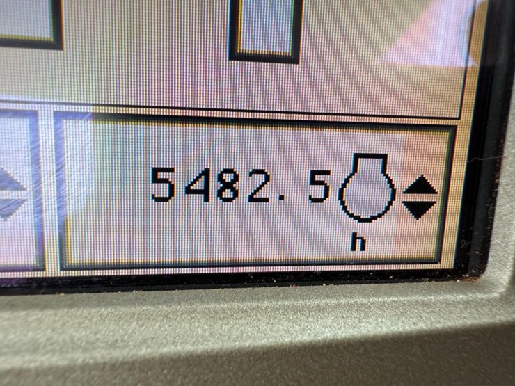 john-deere-7330-premium-image-70