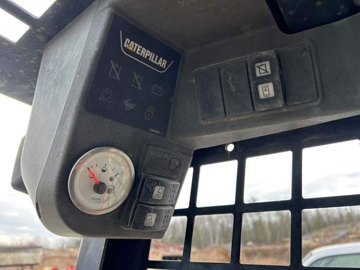 caterpillar-252b-image-34