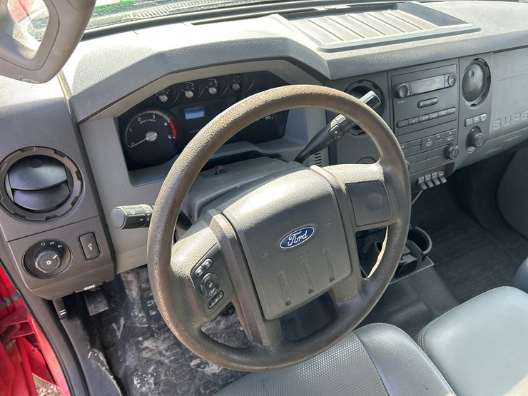 2011-ford-f550-image-61