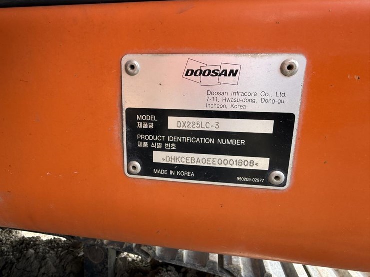 doosan-dx225-lc-3-image-8