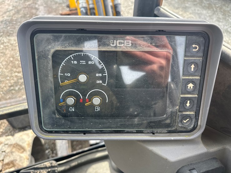 jcb-48z-1-image-40