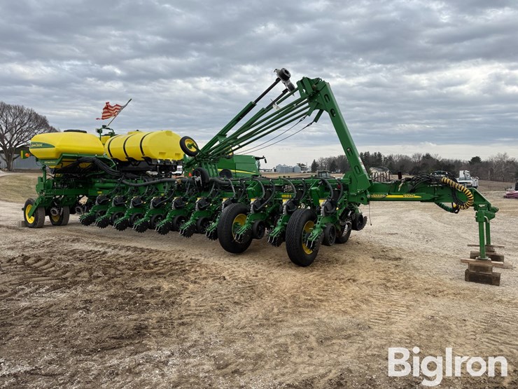 2012-john-deere-1770nt-ccs-image-3