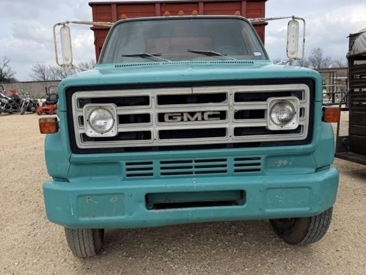 l2---1974-gmc-6500-grain-truck-image-21