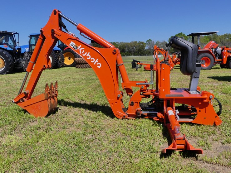 kubota-bh77-image-1