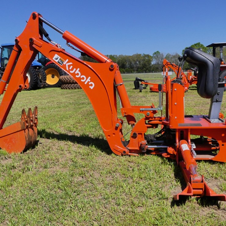 KUBOTA BH77