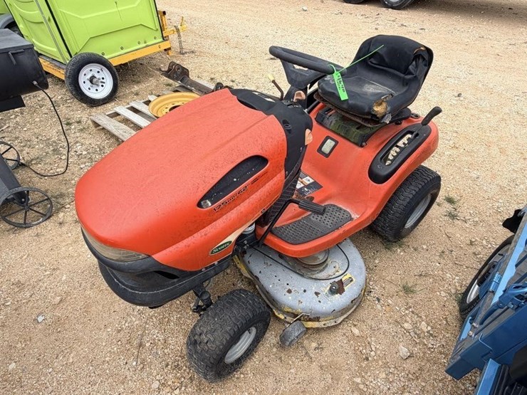 john-deere-17-image-1