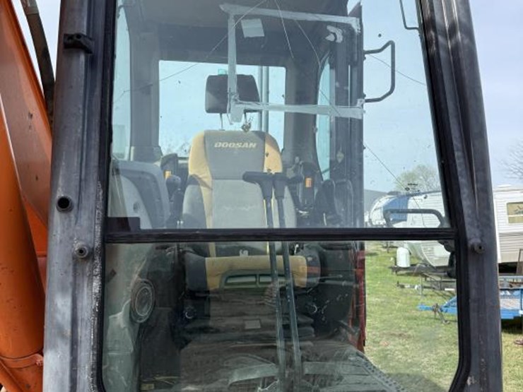 doosan-dx225-lc-3-image-6