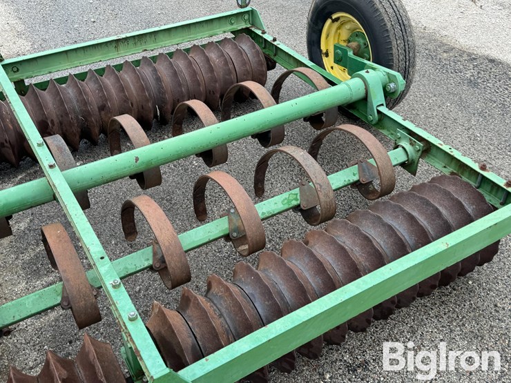 john-deere-14-image-13