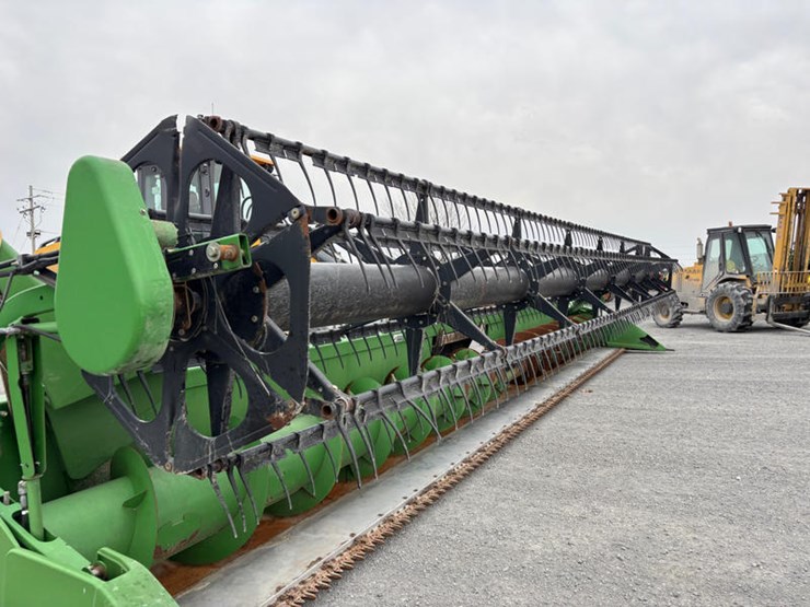 2010-john-deere-635f-image-17