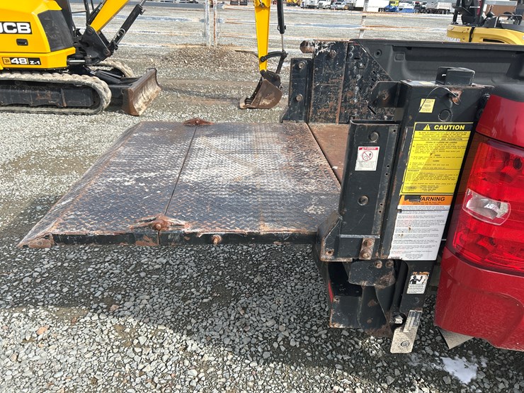 2012-chevrolet-silverado-2500-lt-image-27