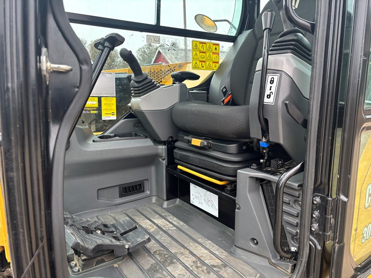 2023-caterpillar-308-image-30