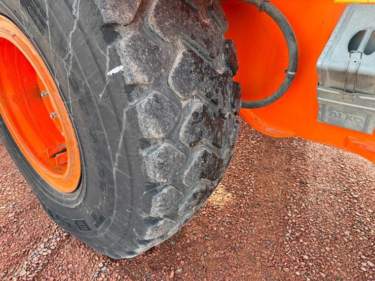 2017-doosan-dl220-5-image-8