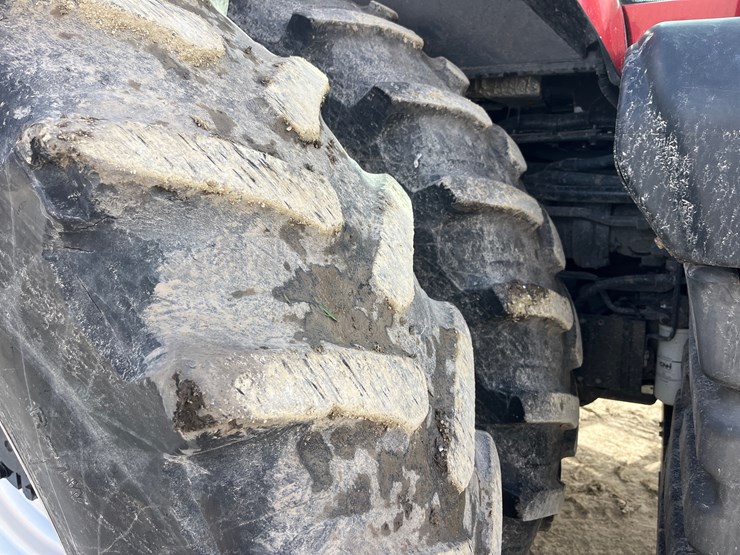 case-ih-magnum-370-cvt-image-24