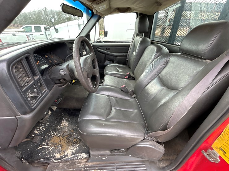 2006-chevrolet-3500-image-55