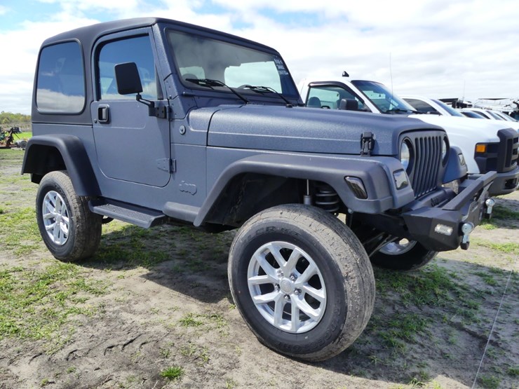 2002-jeep-wrangler-image-1