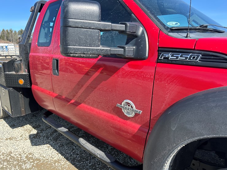 2011-ford-f550-image-14