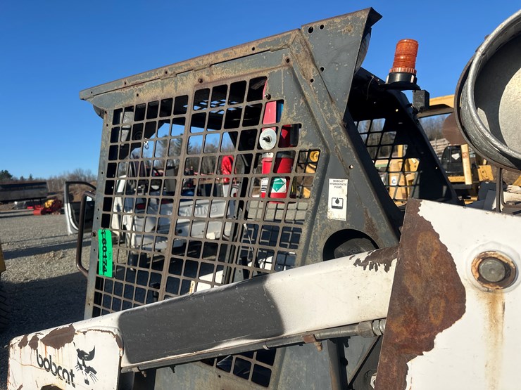 bobcat-742b-image-10