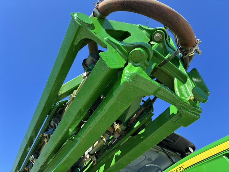 2018-john-deere-r4030-image-19