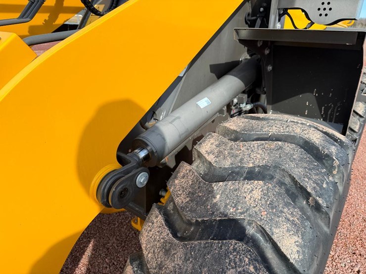 2022-sdlg-l918f-image-36