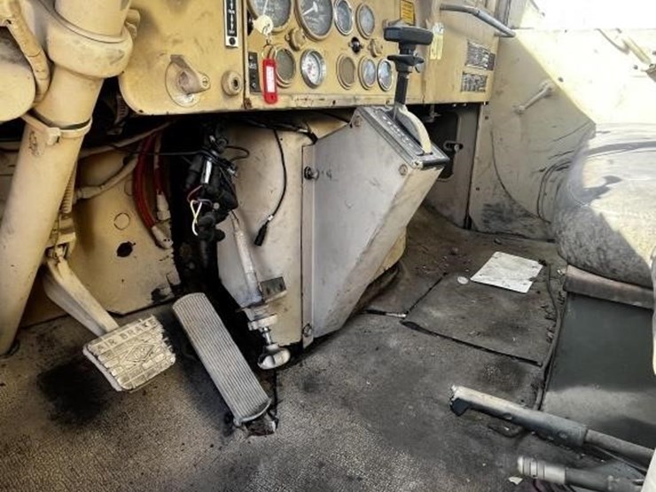 l2---1984-am-general-army-image-15