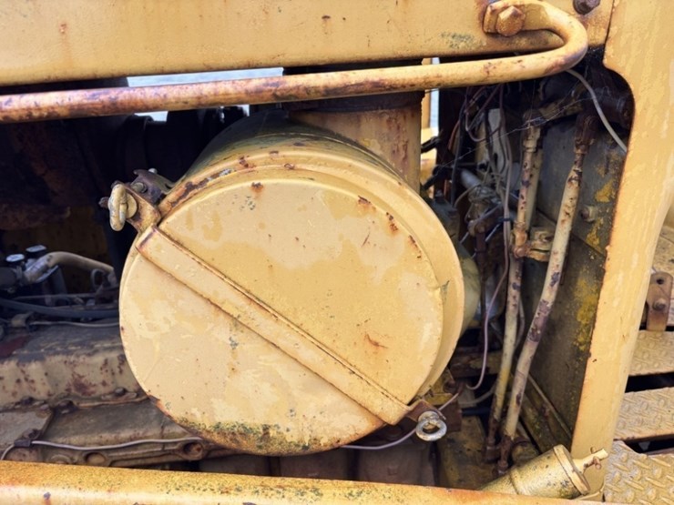 caterpillar-d7-image-17