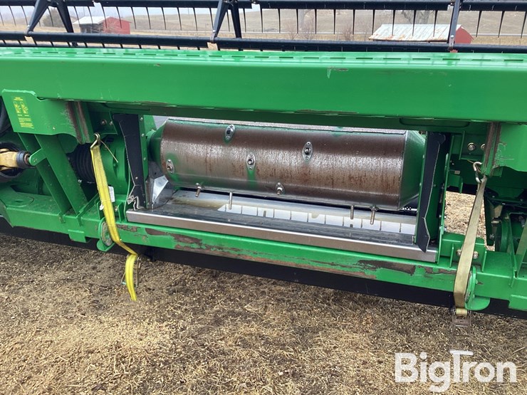 2013-john-deere-635fd-image-16