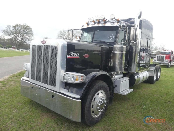 2021-peterbilt-389-image-23