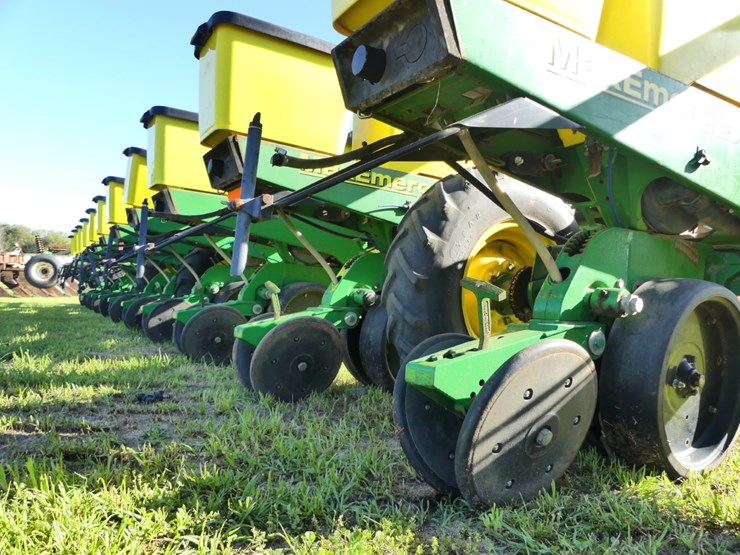 john-deere-1720-image-8