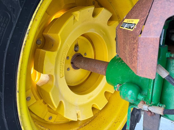 john-deere-7330-premium-image-41