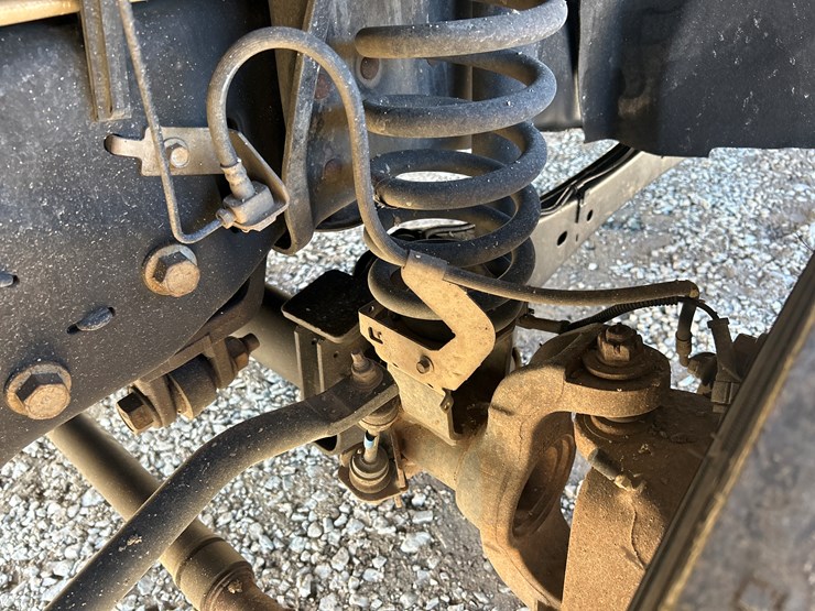 2011-ford-f550-image-41