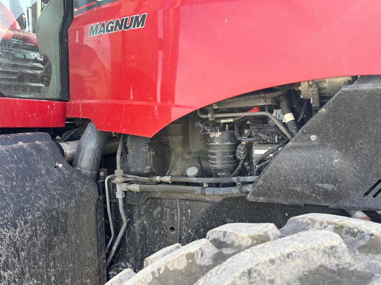 case-ih-magnum-370-cvt-image-27