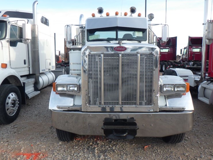 1997-peterbilt-379-image-2