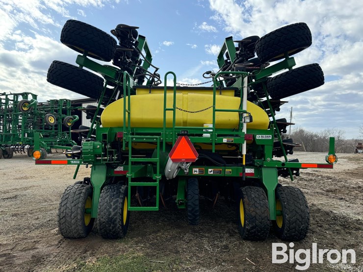 2011-john-deere-1990-image-6